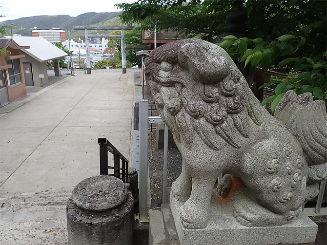 高千穂神社の狛犬