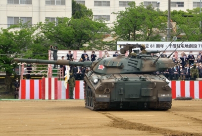 74式戦車　機能展示第3師団創立61周年（千僧駐屯地）