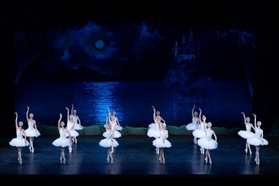 SwanLake_Kyiv-classic-ballet-2018-01.jpg