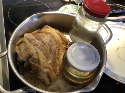 煮豚を作るのに お鍋が大きくて煮汁が半分より下になってしまったので