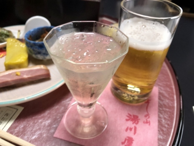 湯川屋　夕食　食前酒とビール