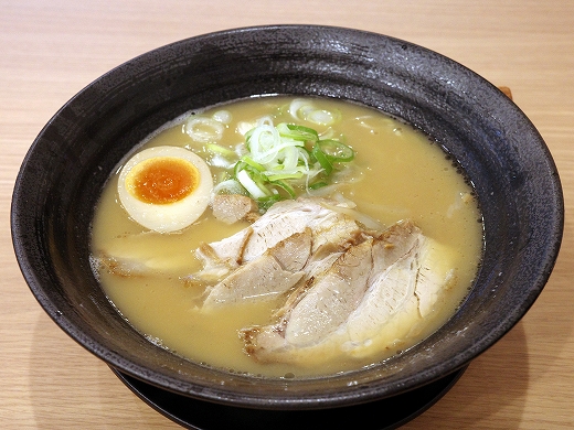 大阪阿波座 らー麺 ７２８・728ラーメン