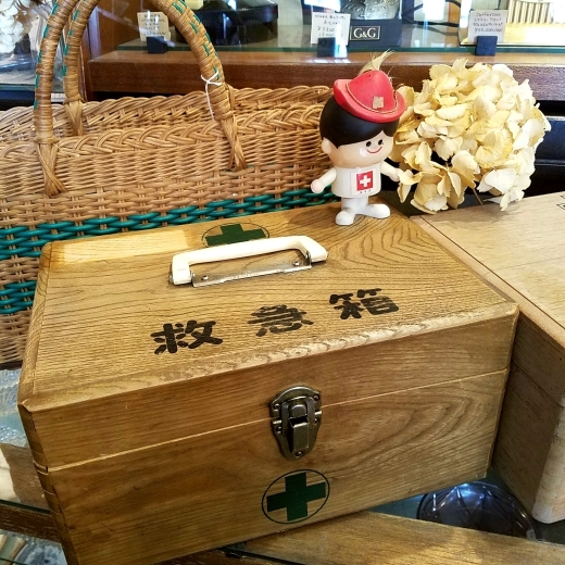 昭和レトロな木製救急箱 - [Sold Out]過去の販売商品