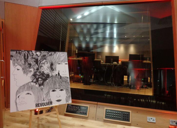 ビートルズ「Revolver」スペシャル・エディションの試聴会＠アビィ・ロード・スタジオに出席してきました♪ - Yukiko Kojima